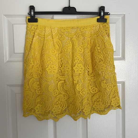 Club Monaco Yellow Crochet Lace Skirt - Picture 3 of 3